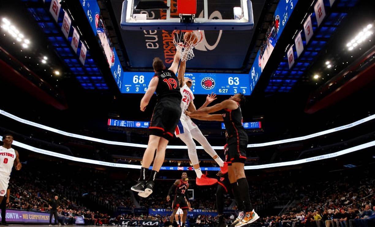 开云体育下载-猛龙主场击败活塞，西亚卡姆