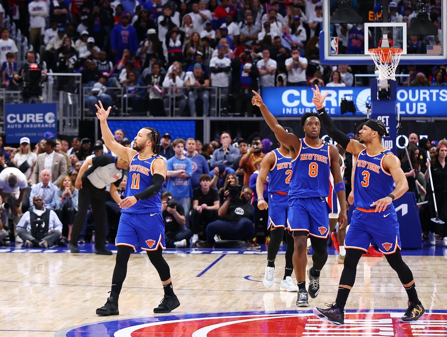 开云体育登录-尼克斯客场爆冷击败掘金，取得两连胜