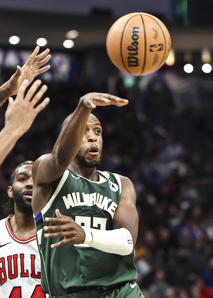 开云体育下载-包含雄鹿胜公牛，近期状态正佳的词条