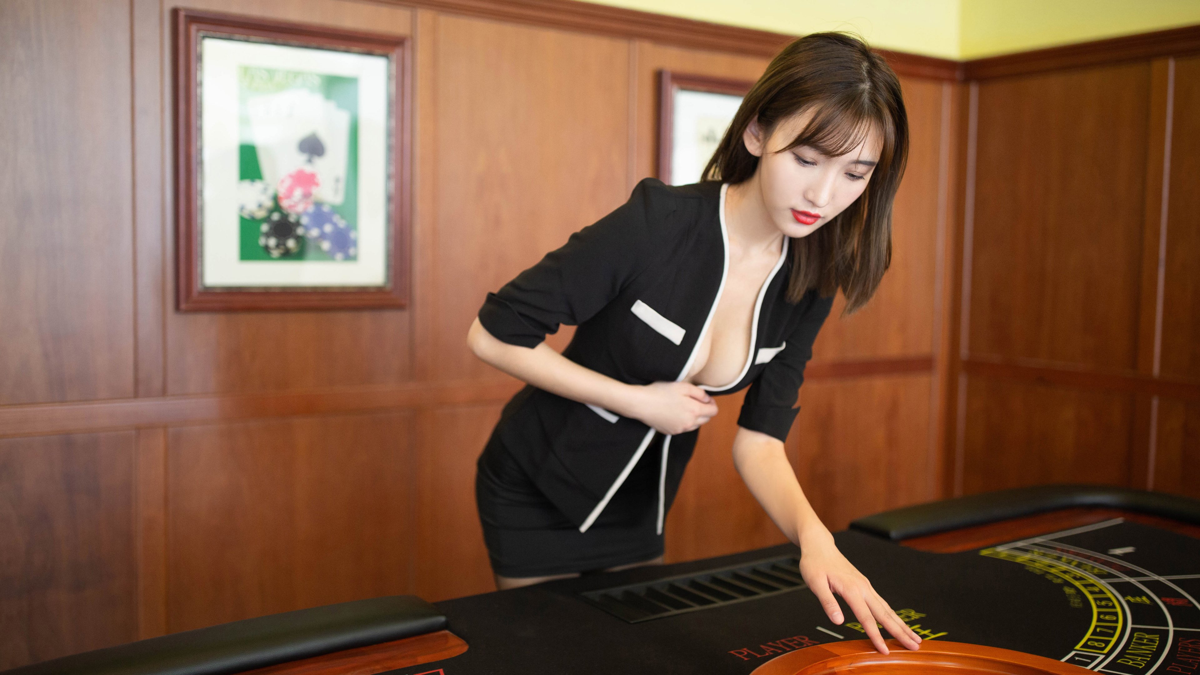 广东队对阵雷霆，班凯罗赛后评分拉满，闪耀跨联盟篮球盛宴