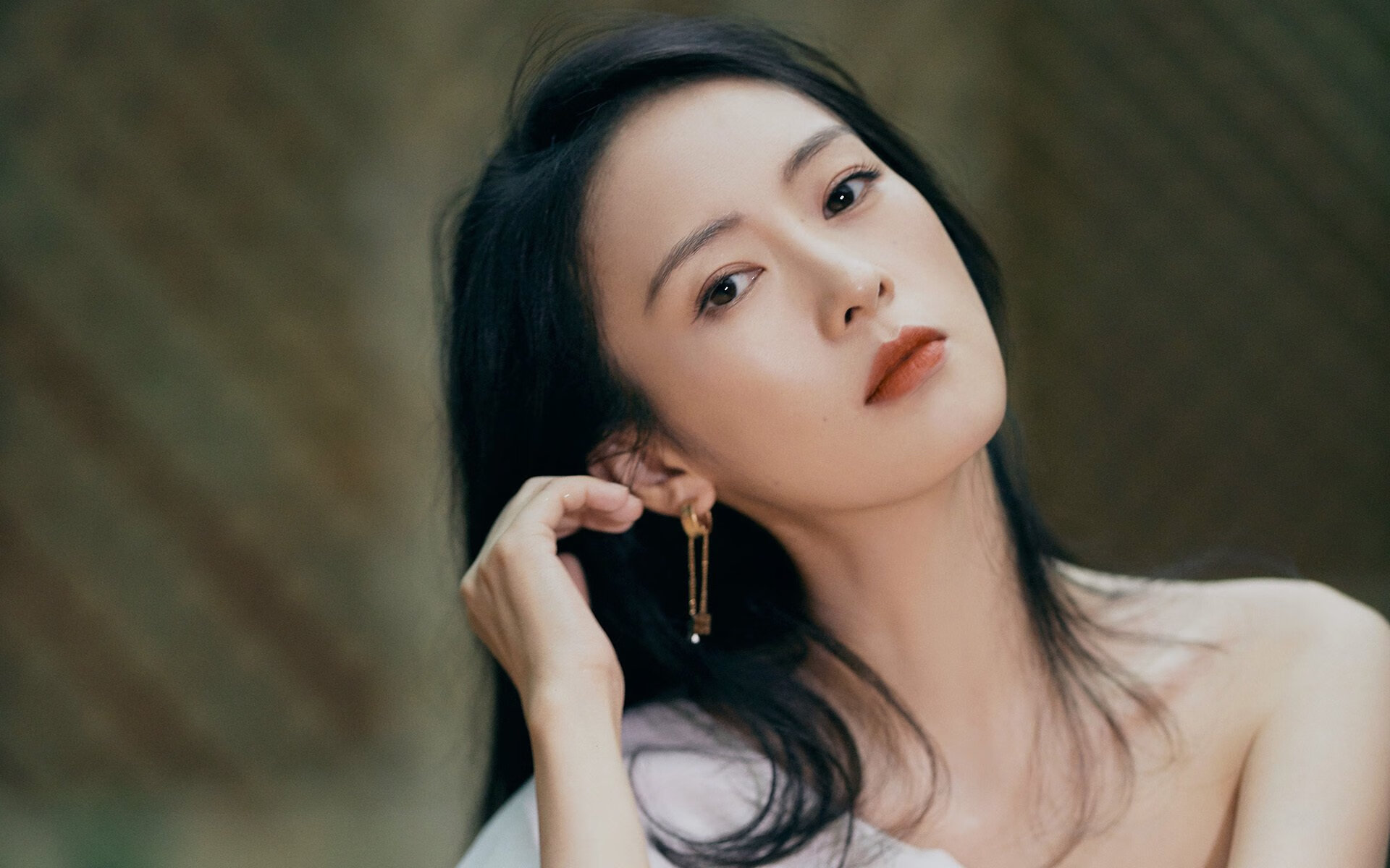 绿茵暗夜，唯神灯长明，论哈兰德与当代足球的大场面迷思