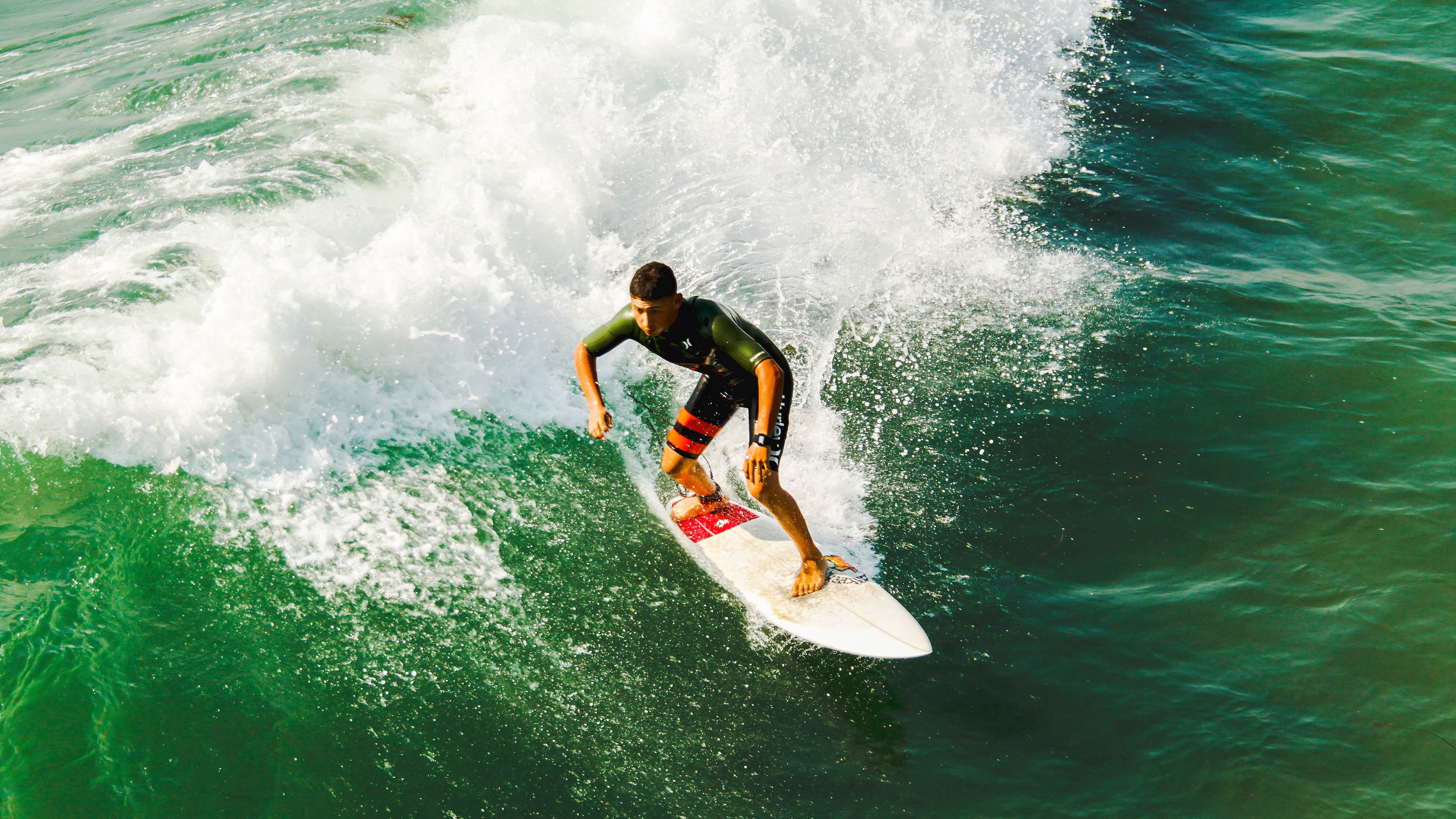 哈弗茨爆发难挽败局，委内瑞拉压哨绝杀莱比锡红牛