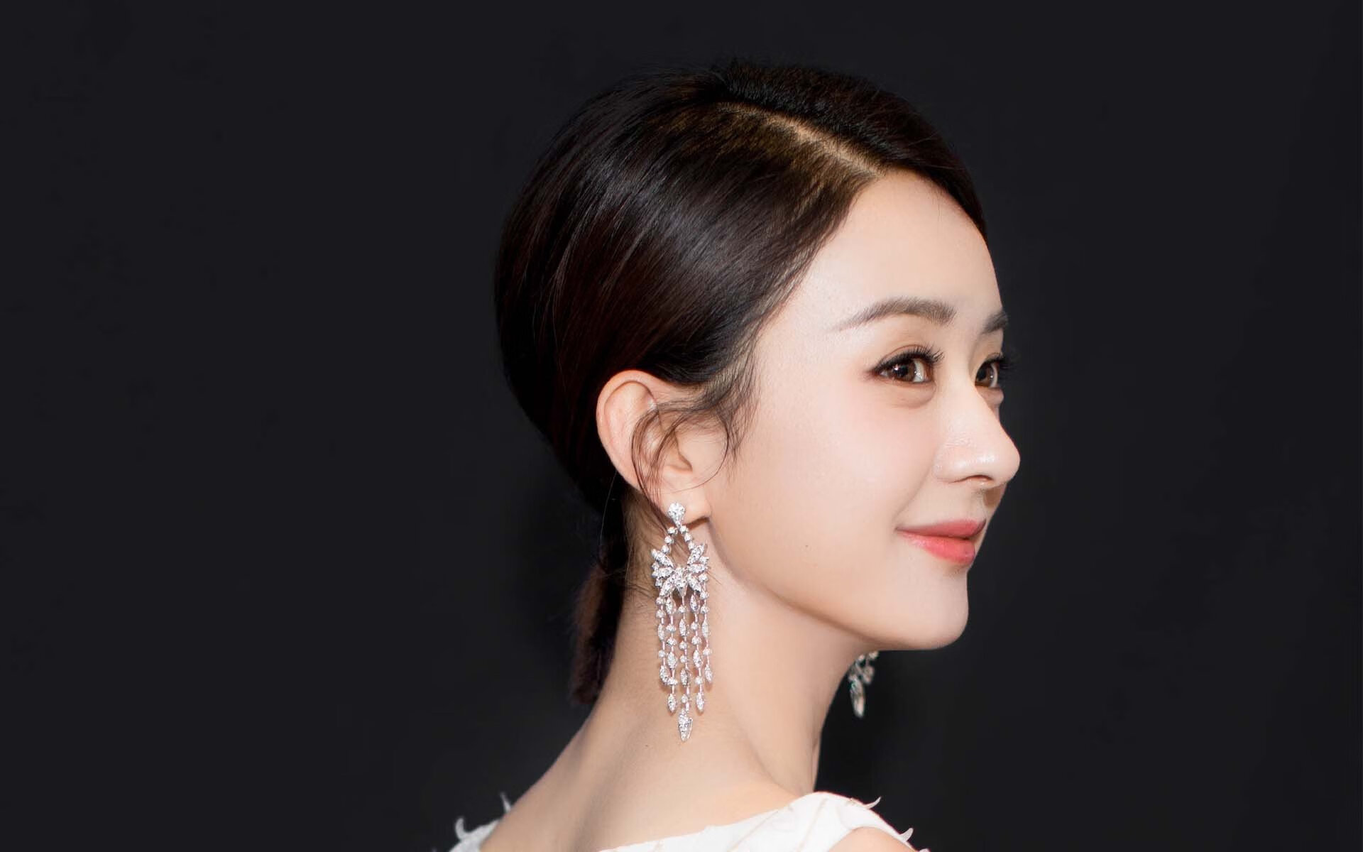 凯尔特人终结马刺，哈利伯顿从导演到统治者的无争议加冕