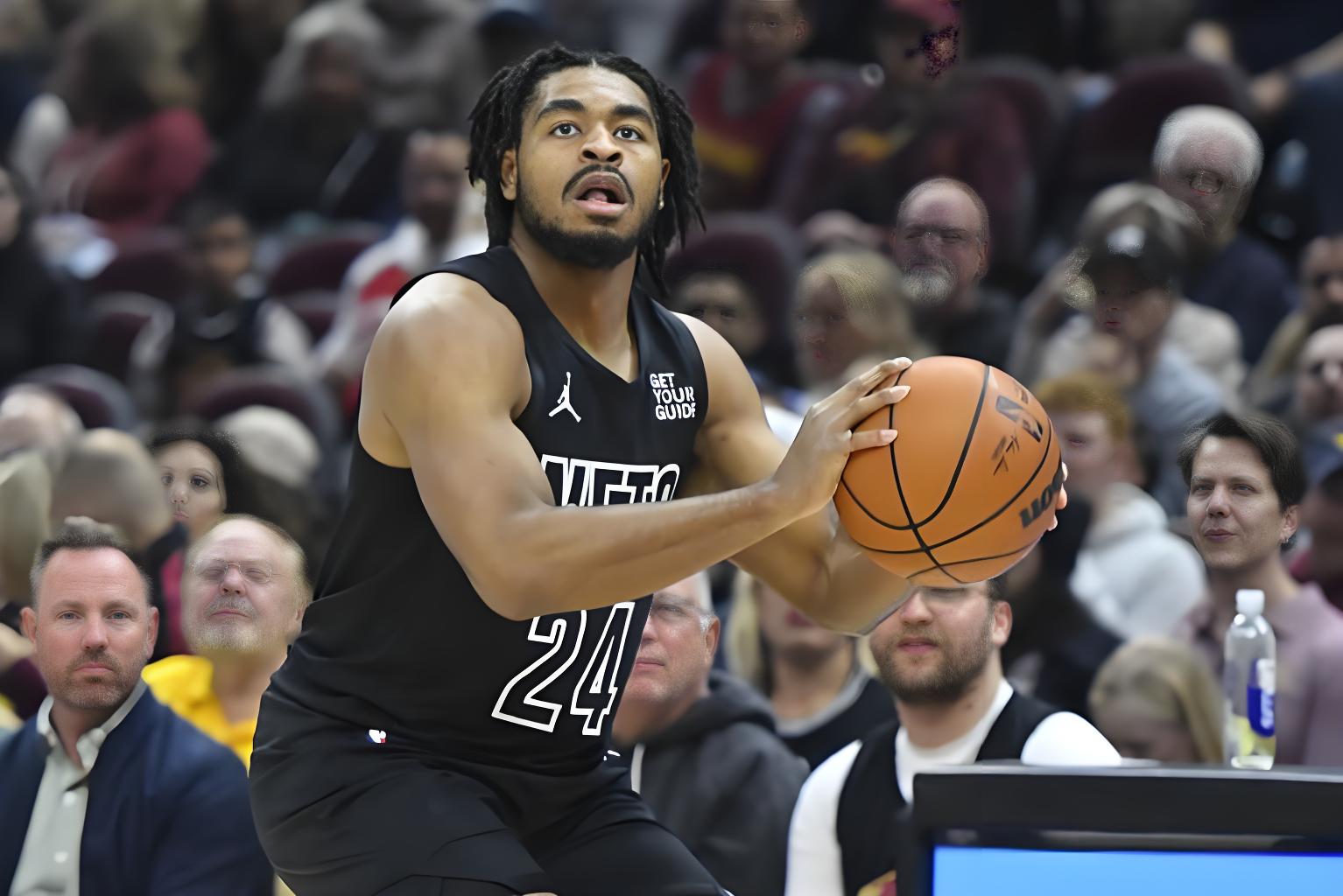 欧冠决赛焦点战，步行者带走篮网