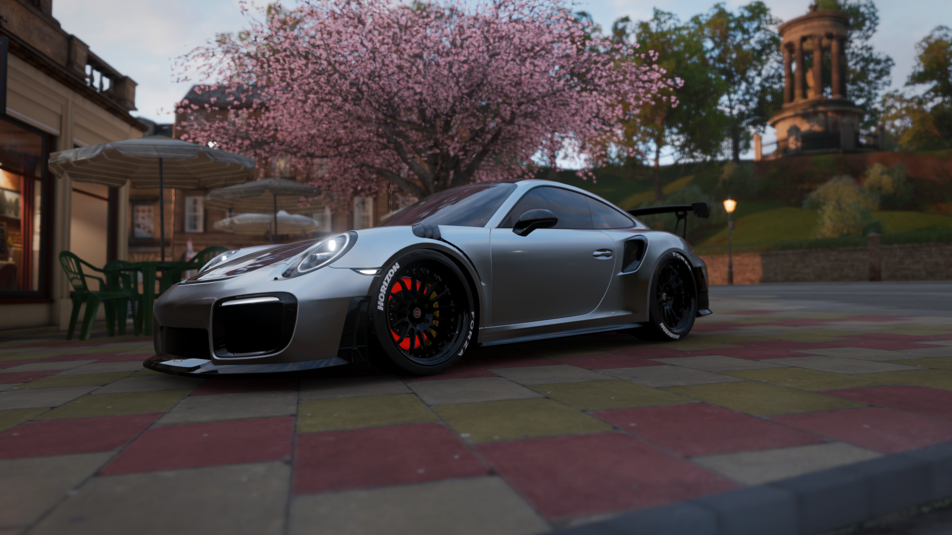 横跨山海,奥亚尔萨瓦尔的意甲主宰与足球资本新流向