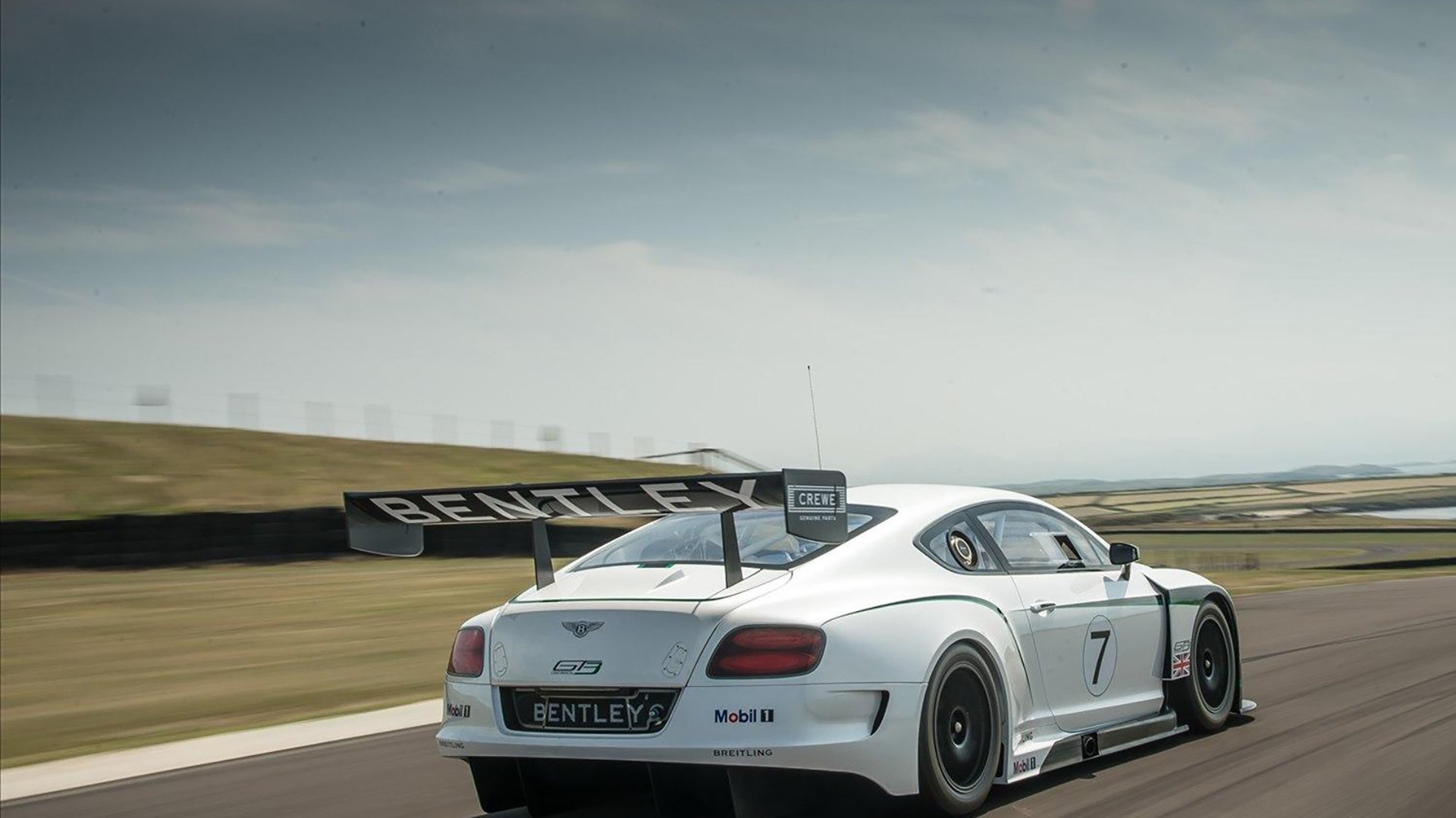 当维京战吼响彻赛道，一场改写体育叙事规则的跨界征服