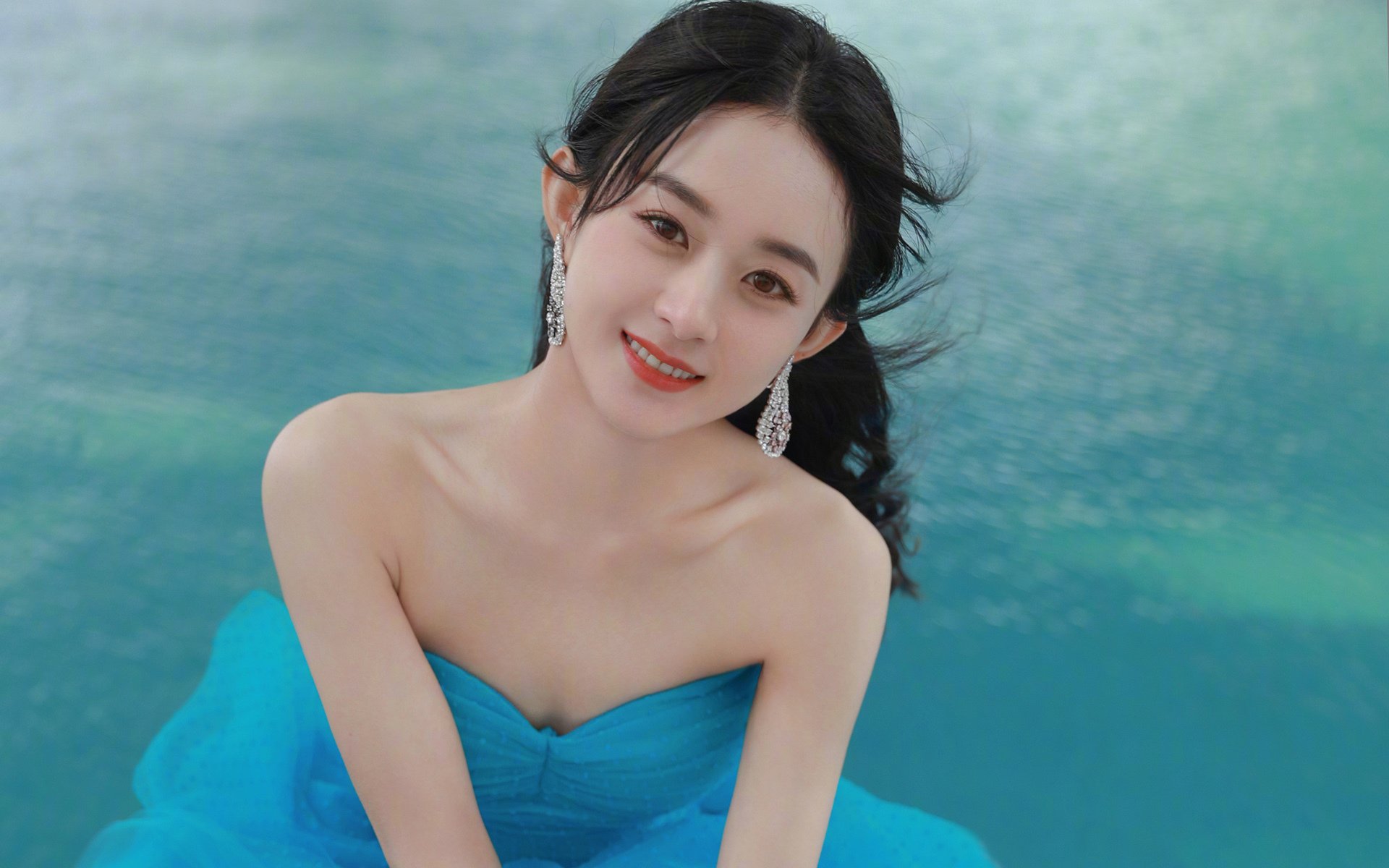 皮克时刻，卡塔尔轻取波兰，关键先生如何用一脚改写比赛